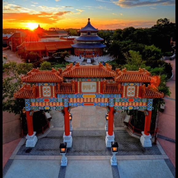 Kung Fu Panda claws. Like new. - Picture 2 of 2